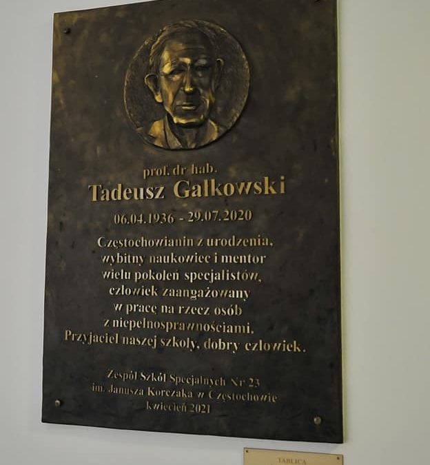 Prof. Tadeusz Gałkowski – odsłonięcie tablicy
